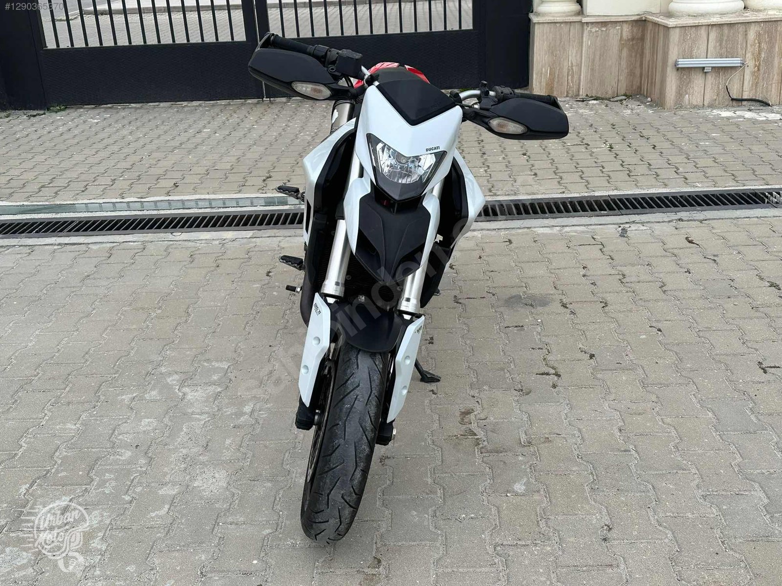 Ducati Hypermotard 821 foto 2